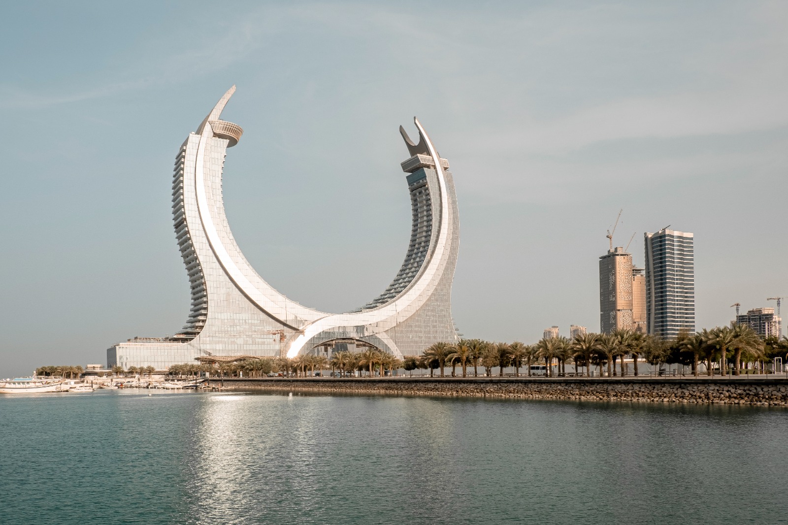 cityscape of qatar the beautiful new developing c 2026 01 06 09 34 18 utc